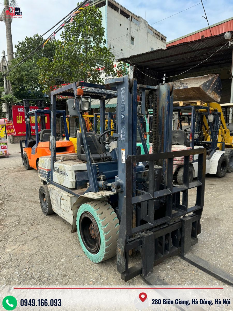 Xe nâng dầu