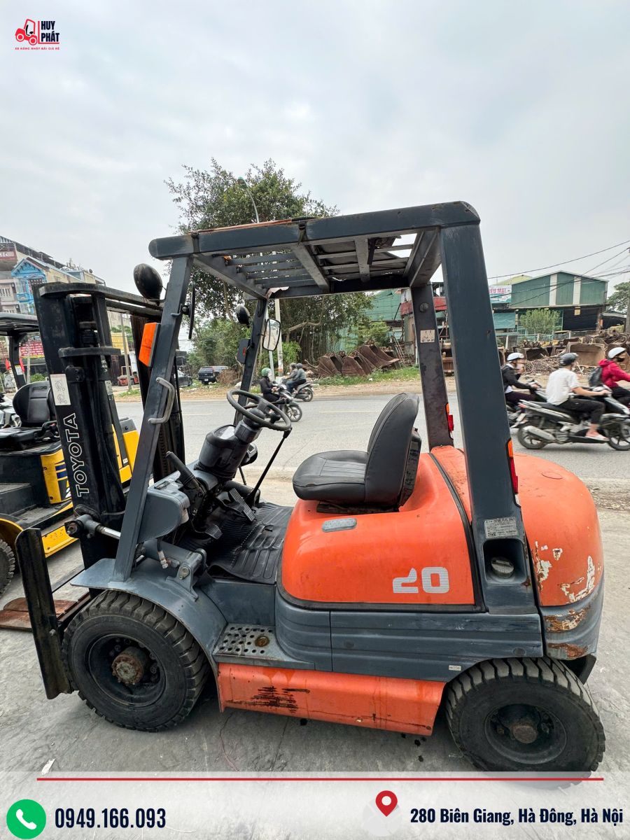 Xe nâng dầu