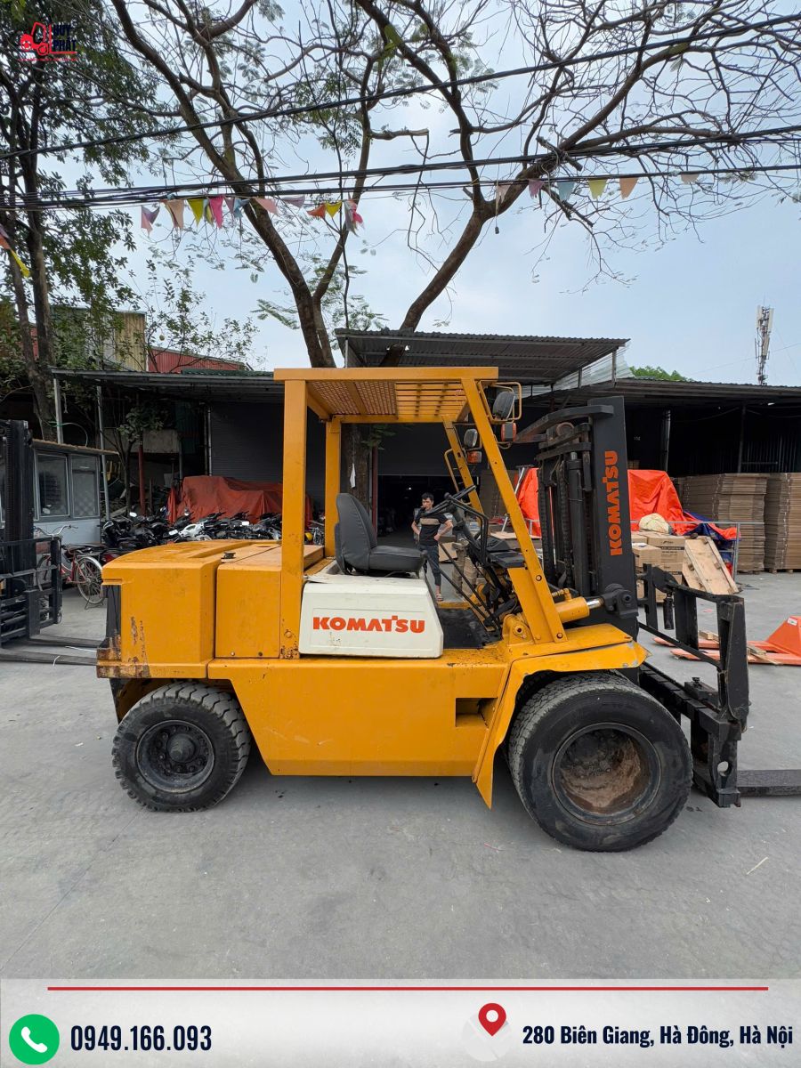 Xe nâng dầu