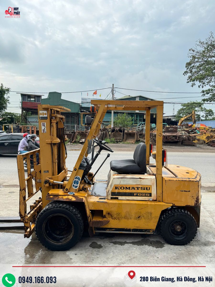 Xe nâng dầu